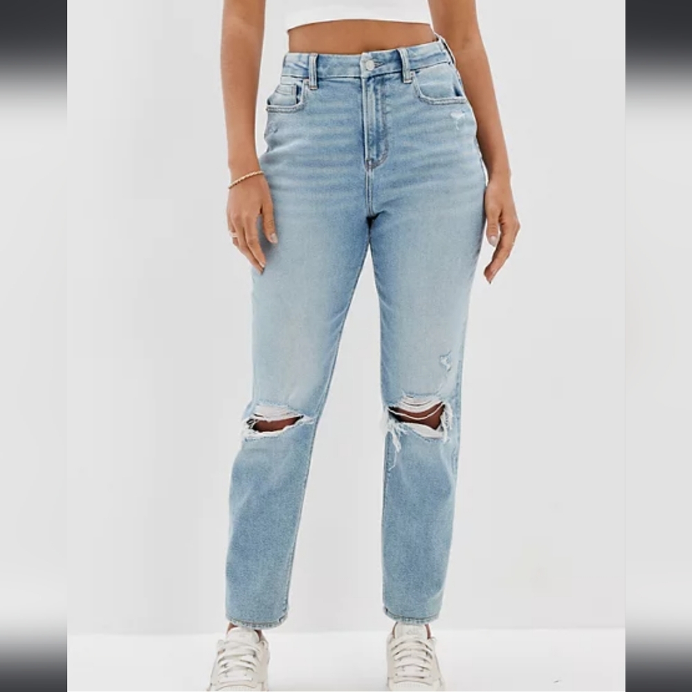 American Eagle Curvy Mom Jean Distressed